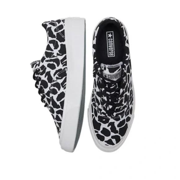 Black White  Low Top Converse - Picture 5 of 15